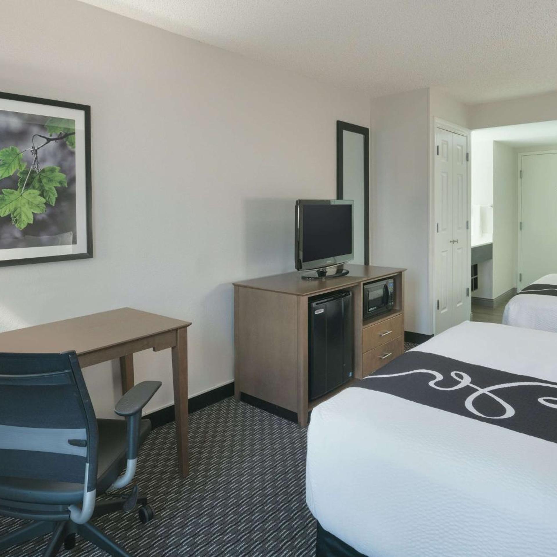 غرفة ديلوكس بسريرين كوين، La Quinta Inn & Suites by Wyndham Rancho Cordova Sacramento 8/9