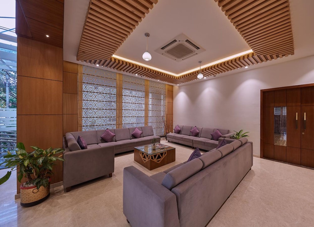 Shivas Galaxy Hotel 31/41