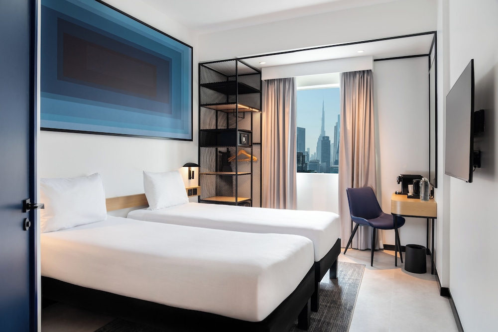 Ibis One Central 12/49