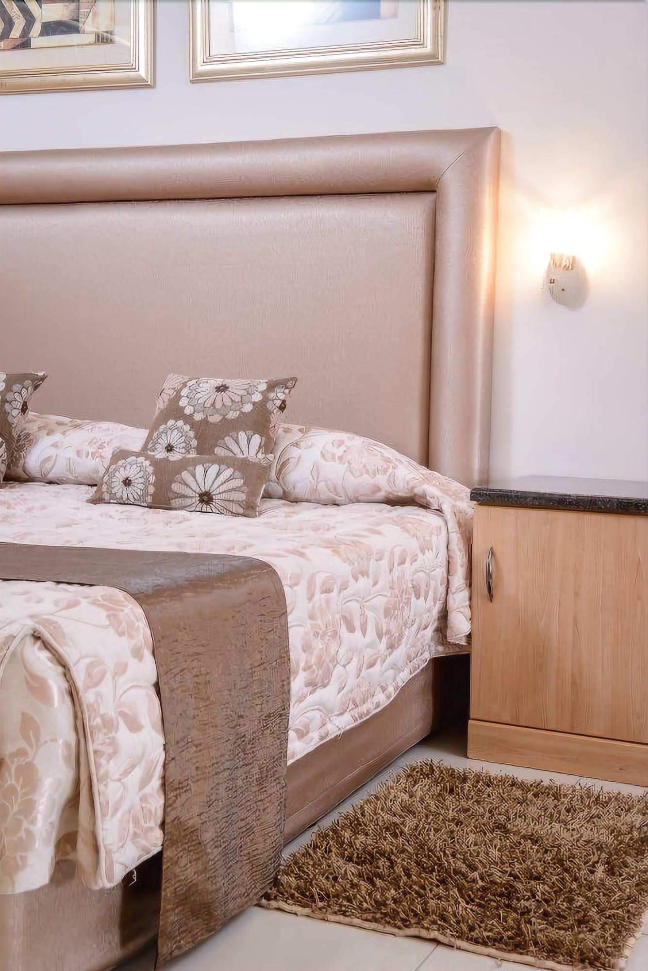 The Cycad Lodge & Chalets 19/50