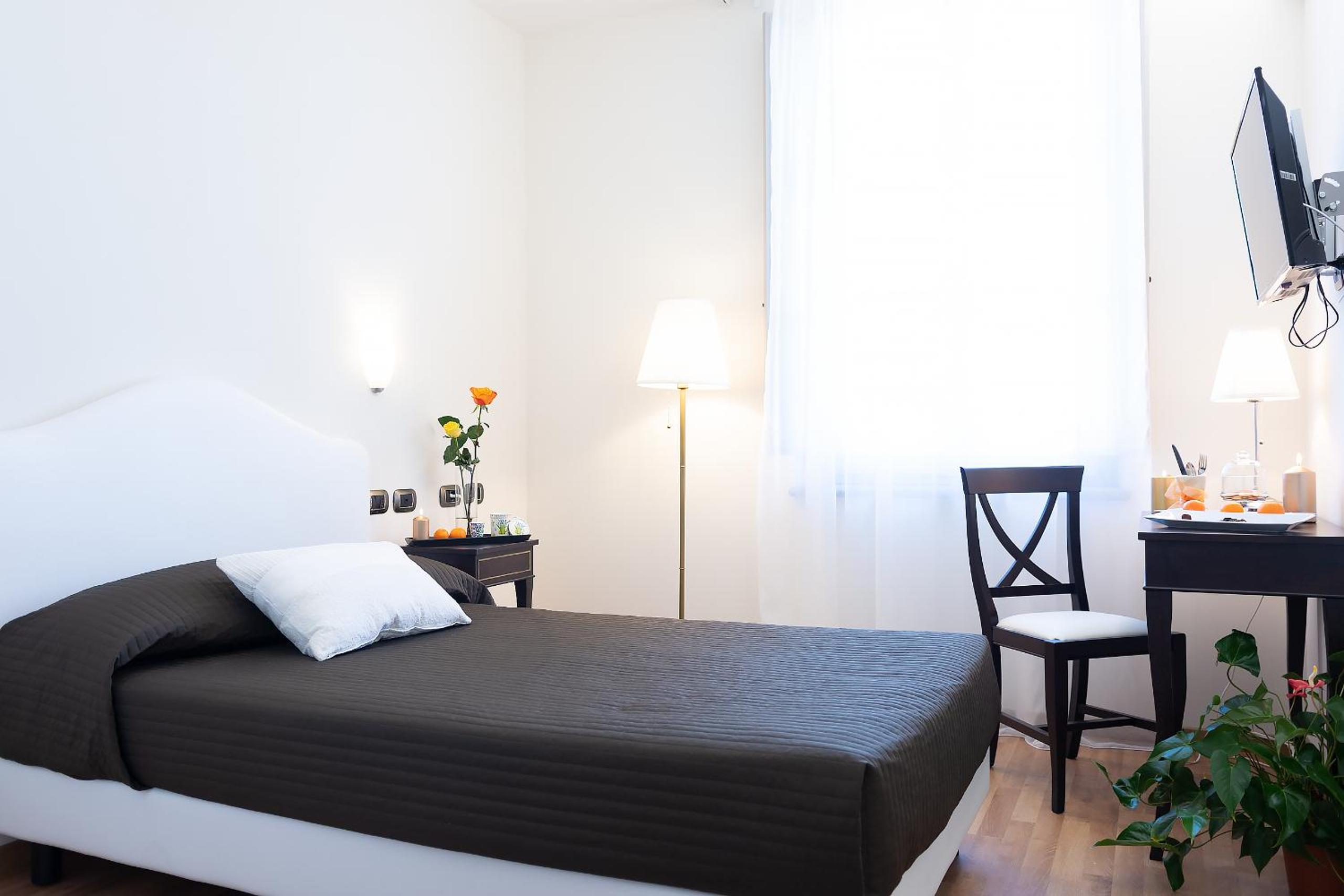 Room, Single