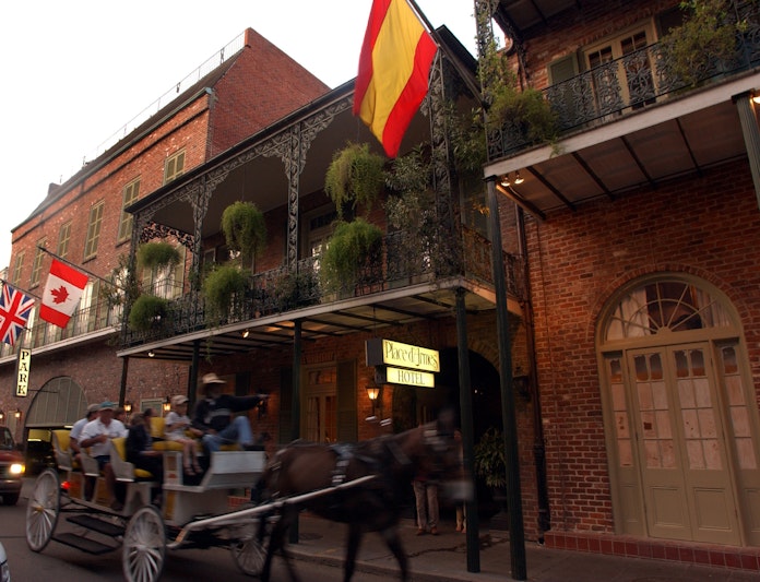Place D'armes Hotel 3/32