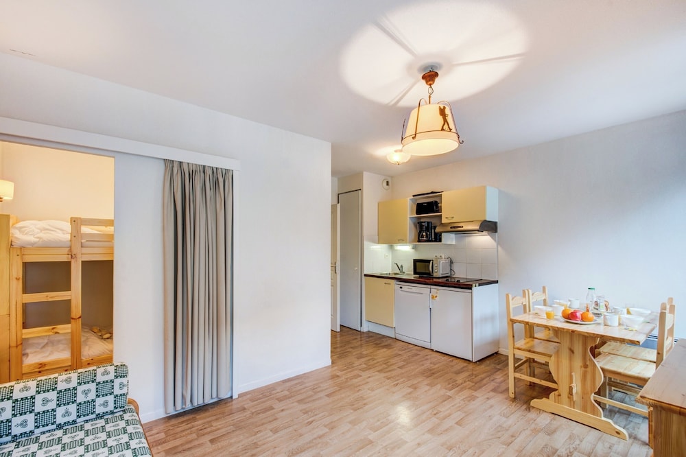 Lobby at Residence Illixon - Vacanceole, BAGNERES-DE-LUCHON