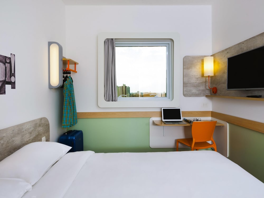 APARTMENT, DOUBLE BED