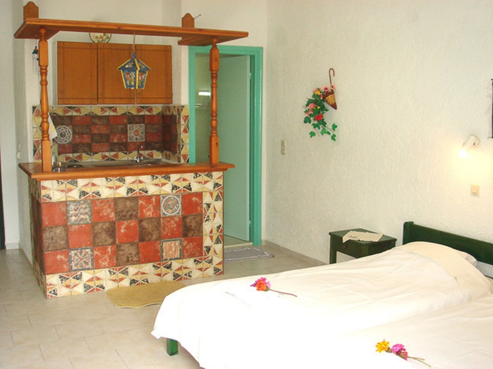 Finiki View Hotel Apartments 20/50