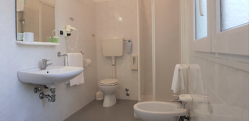 Terme Di Castel San Pietro 54/56