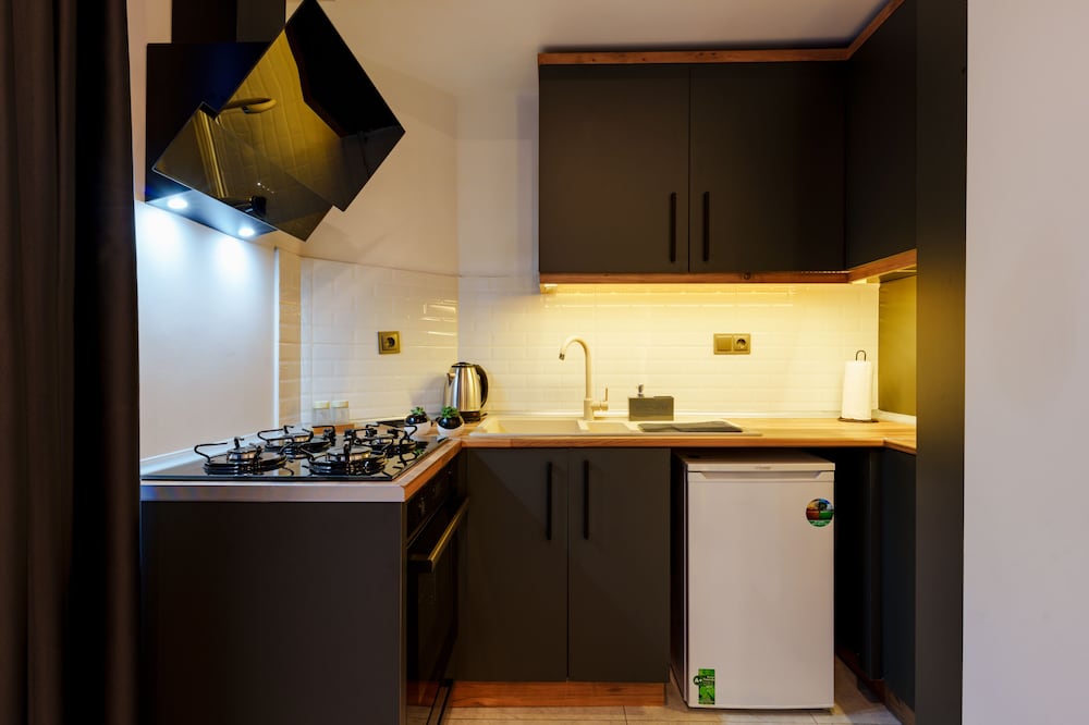 Mrt Suites Lara 49/50