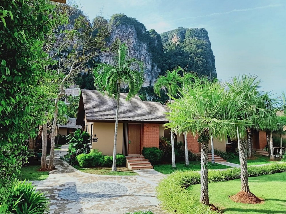 Aonang Hill @ 11/1 56/67
