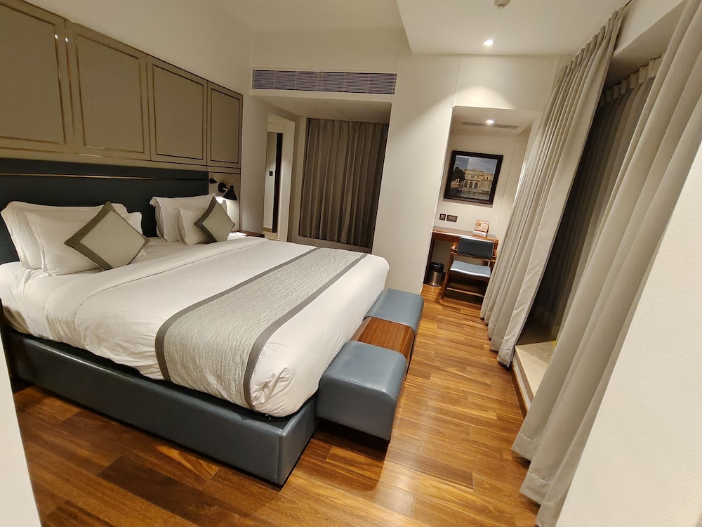 Pride Hotel Udaipur 12/45