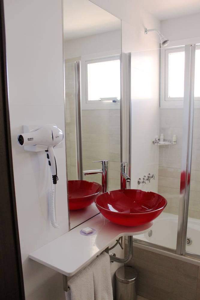 Mercure Rosario 57/58