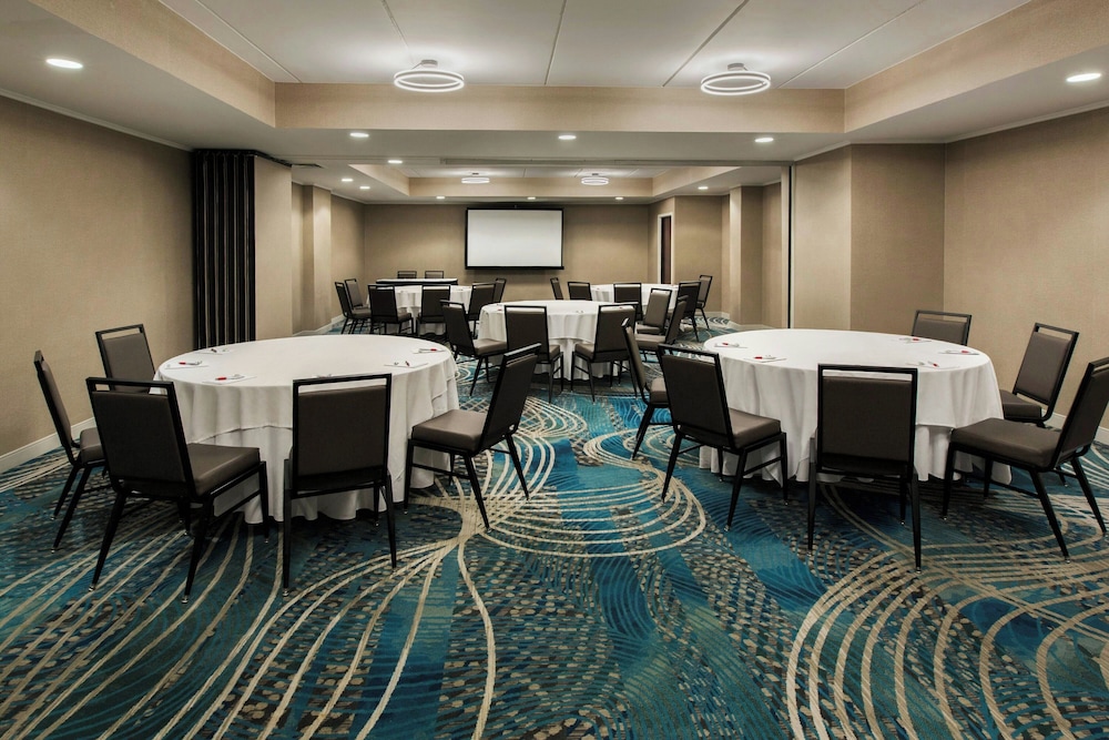 Buffalo Marriott Niagara 50/55