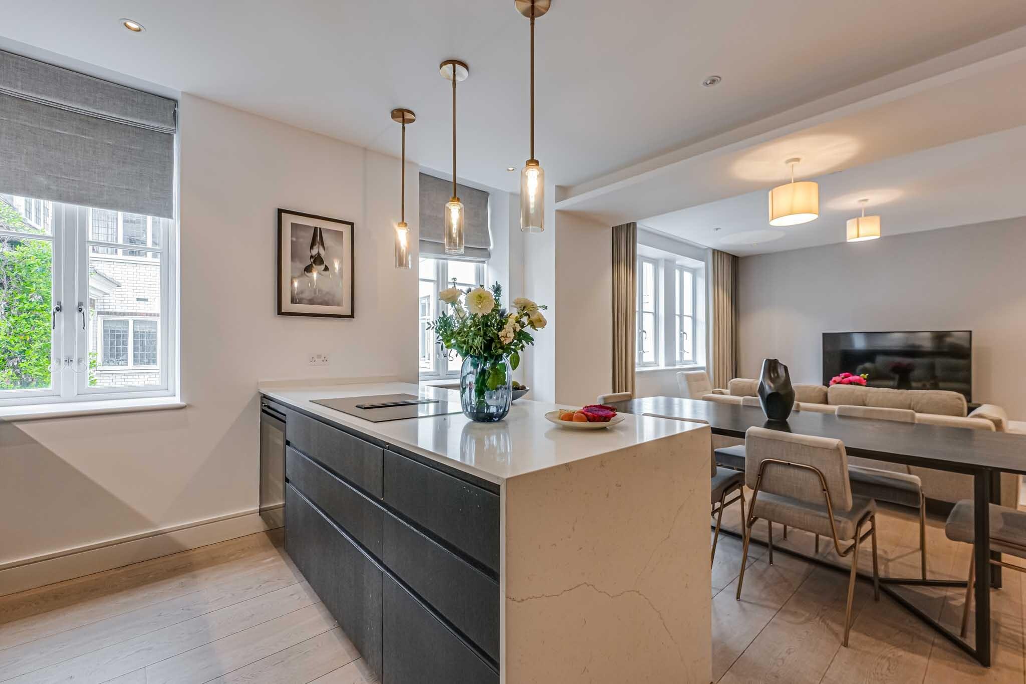 Westminster Apartments by D'Montrio 26/46