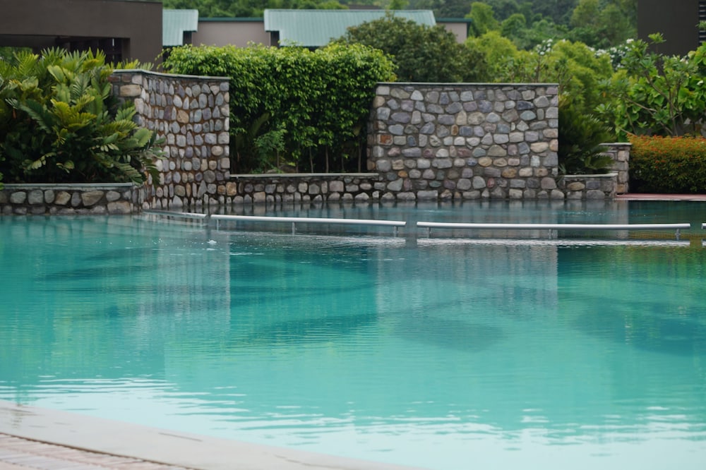 Namah Resort Jim Corbett, a member of Radisson Individuals 6/50