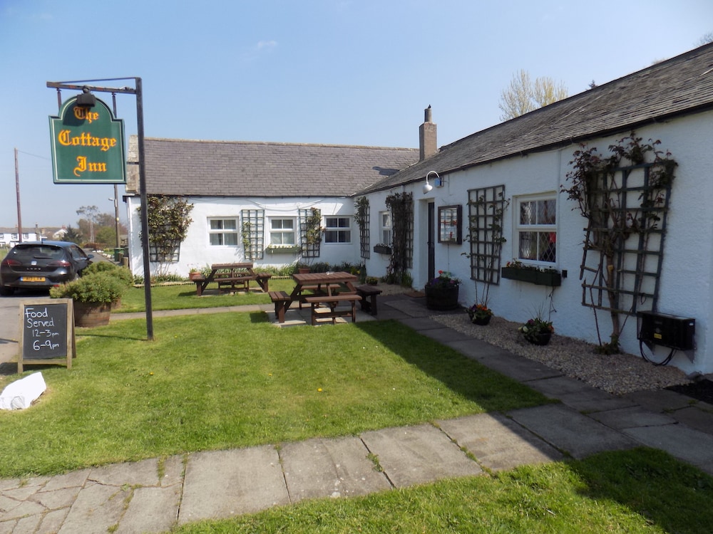 The Cottage Inn Hotel 10/13