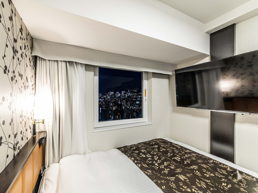 ROOM, SINGLE, HIGH FLOOR