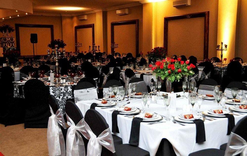 Velmore - Hotel, Banquet & Conference Estate 35/37
