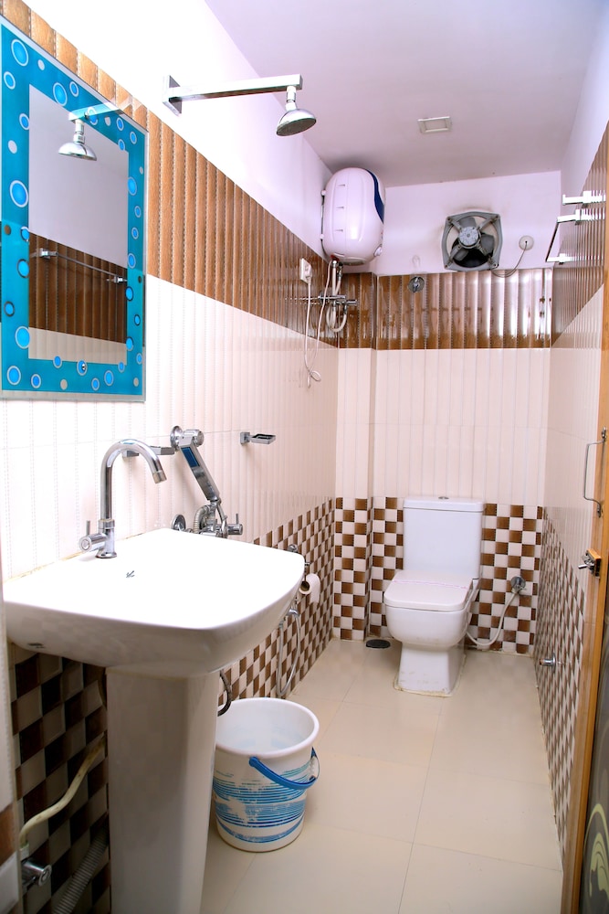 Babul Hotel 48/50