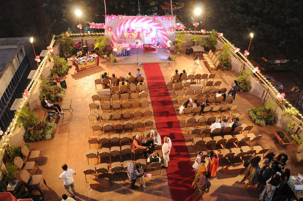Hotel Bangalore Gate 79/81