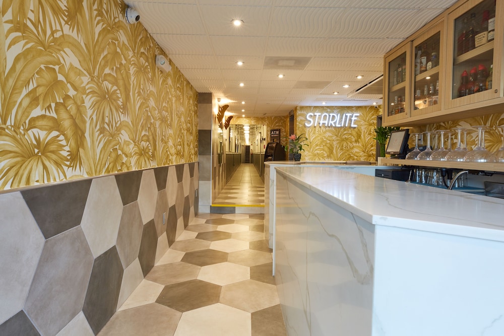STARLITE HOTEL 9/50