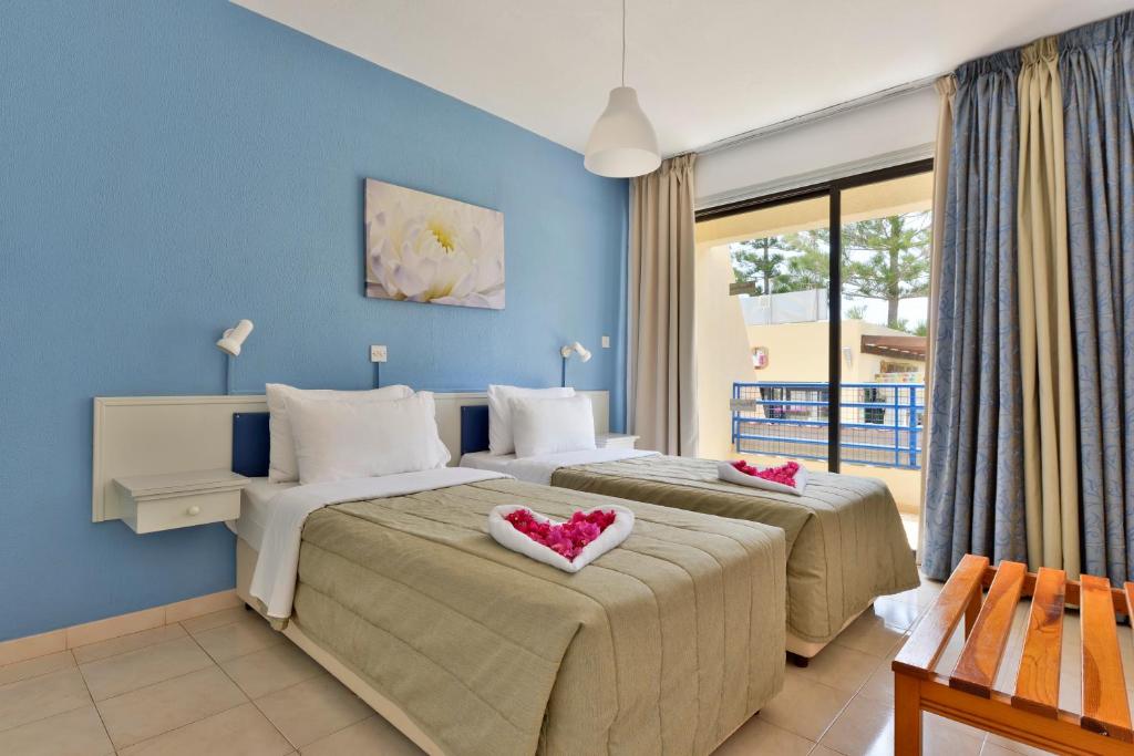 1 Bedroom, Family, Apartment, Inland View