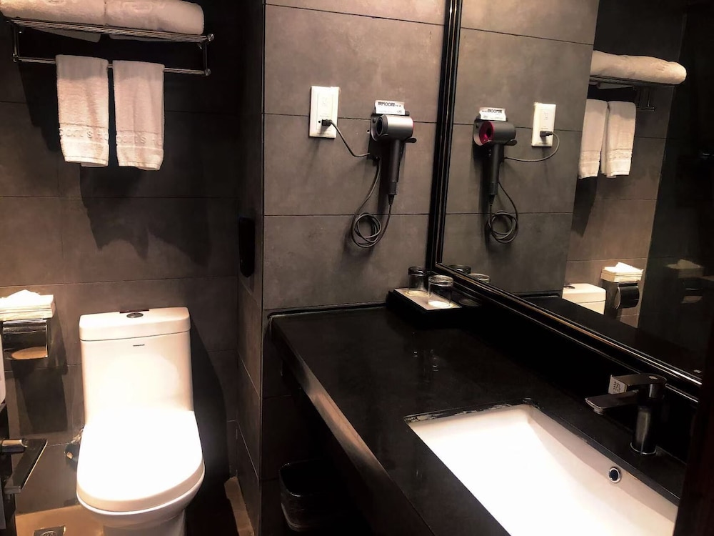 Shenzhen Airport Hotel Bao'an Airport 32/33