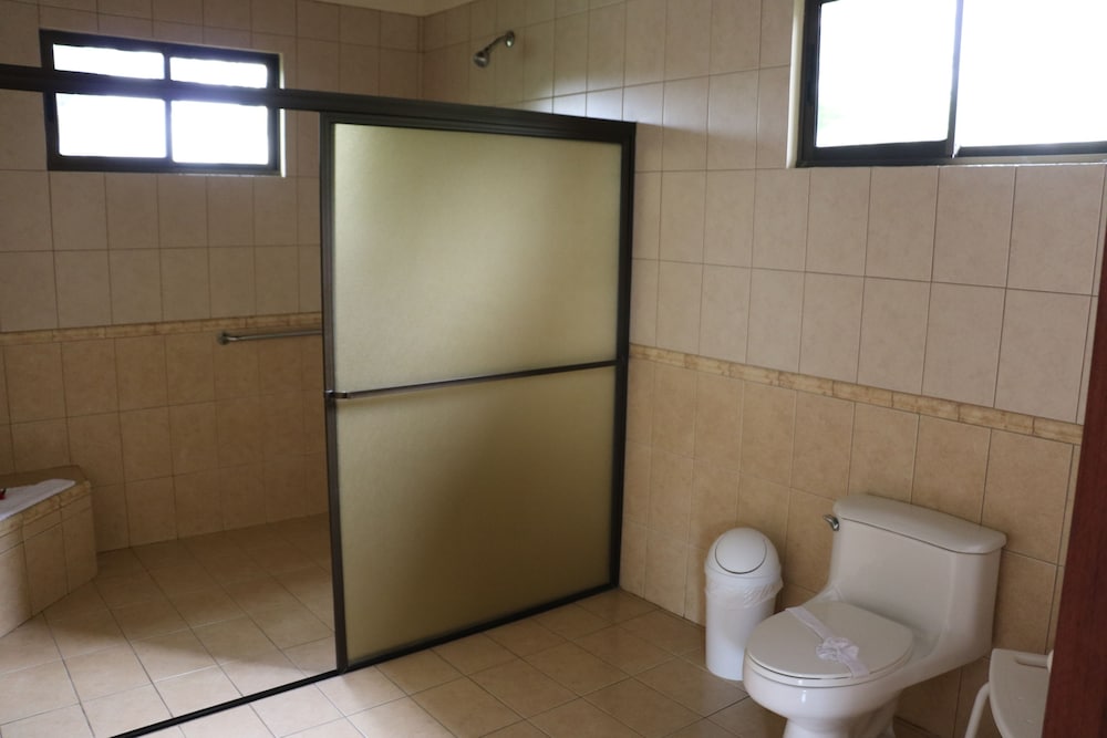 Hotel El Silencio Del Campo 66/71