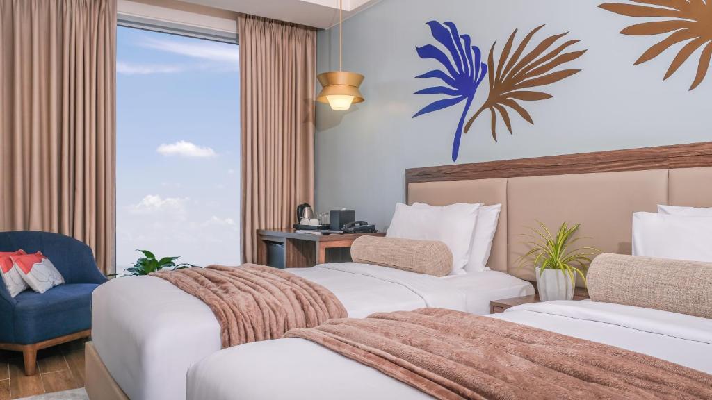 Budget, 2 Beds, Near the Airport View