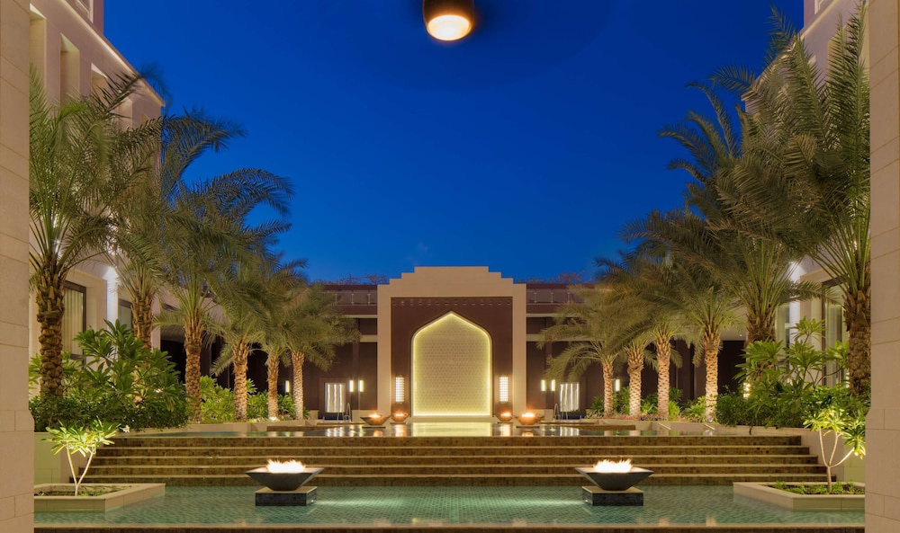 Radisson Collection Muscat, Hormuz Grand 68/70