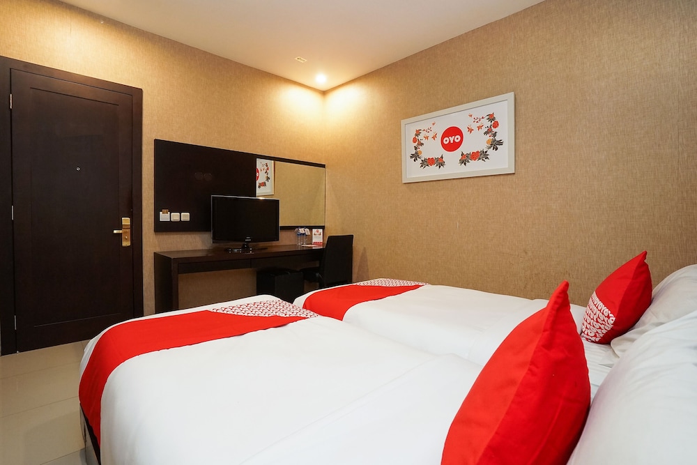 Hotel Istana Permata Ngagel 12/23