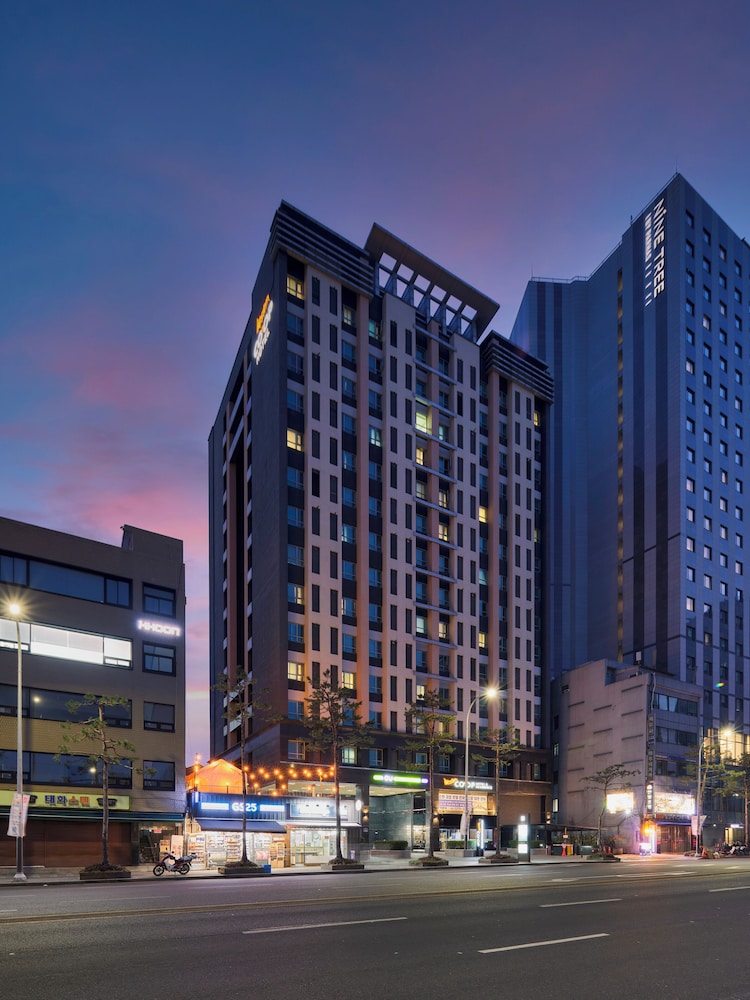 Western Co-op Hotel and Residence in SEOUL