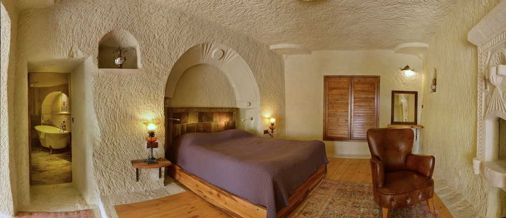 Seki Cave Cavusin 24/49