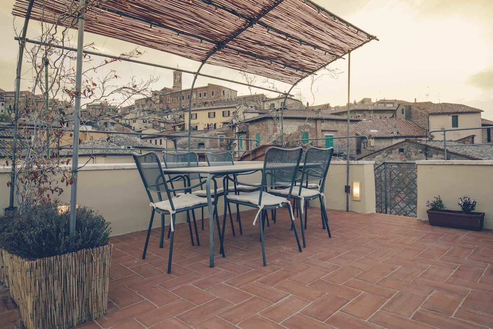 Residenza Fabroni 36/48