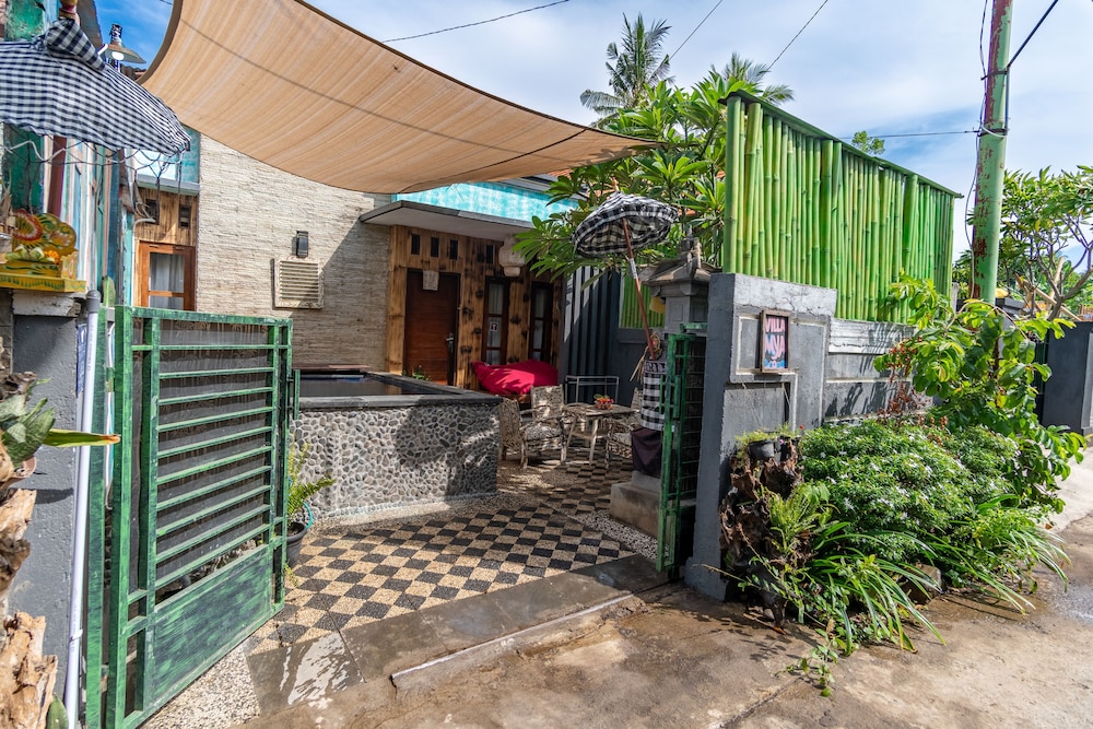 Santhika B&B 38/50