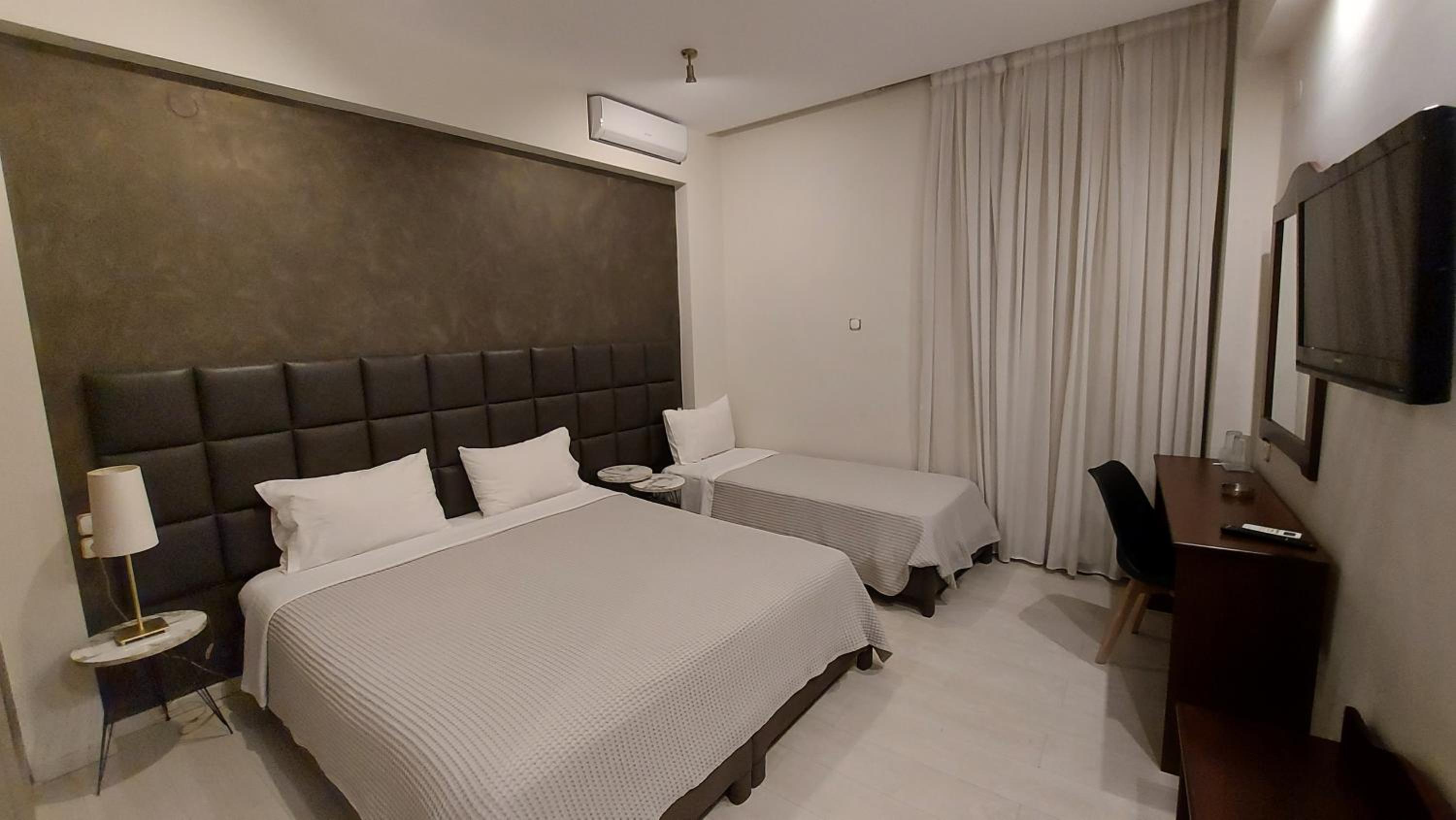 BEST WESTERN LINGOS HOTEL 12/55