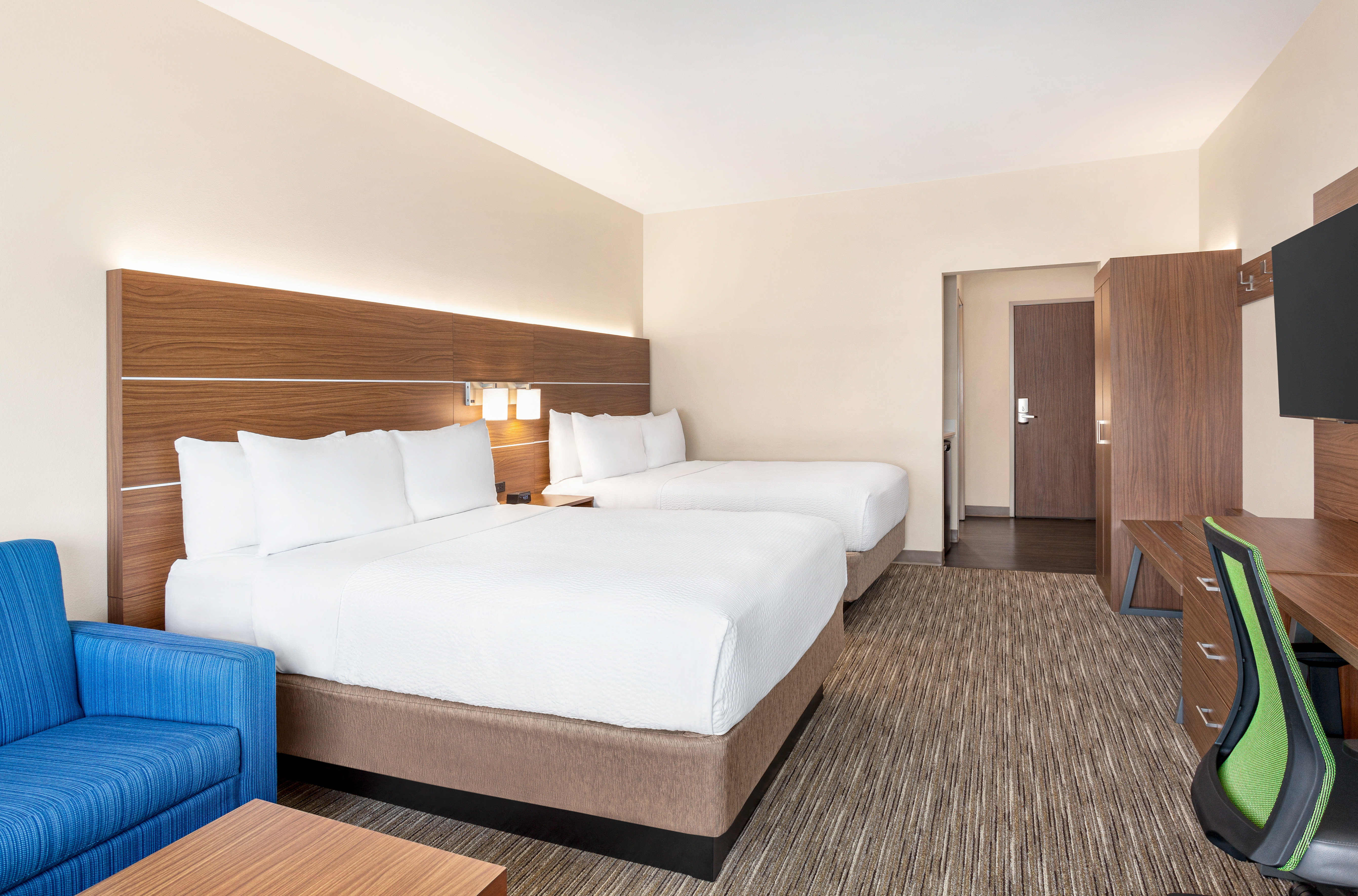 Suite, 2 Queen Beds, Accessible