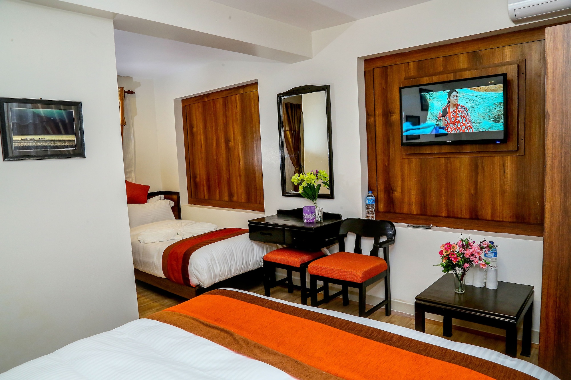 Deluxe, Triple, 3 Beds, Hill View 5/8
