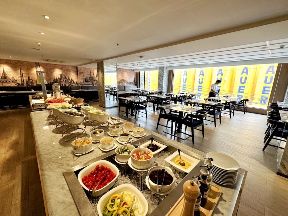 Ayathorn Bangkok Hotel 33/50