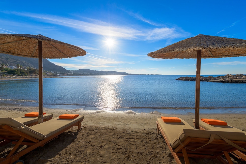 Sunrise Beach Resort 24/36