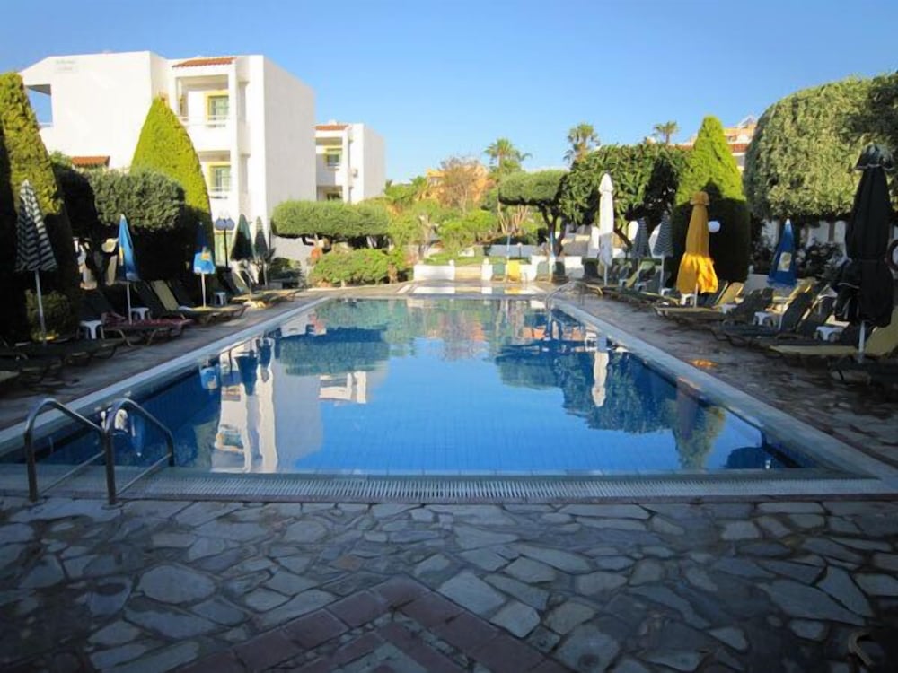 Nikolas Villas Apartments 11/43