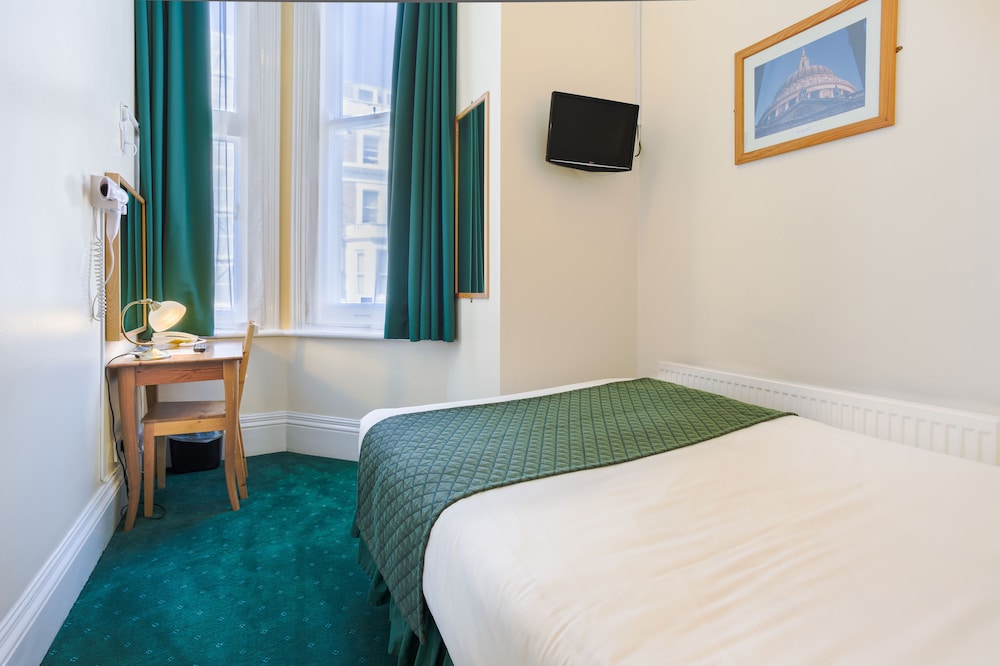 London Town Hotel 13/69