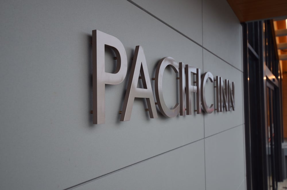 Pacific Inn 20/37