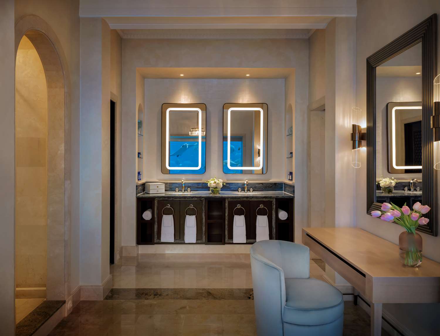Atlantis, The Palm 40/40