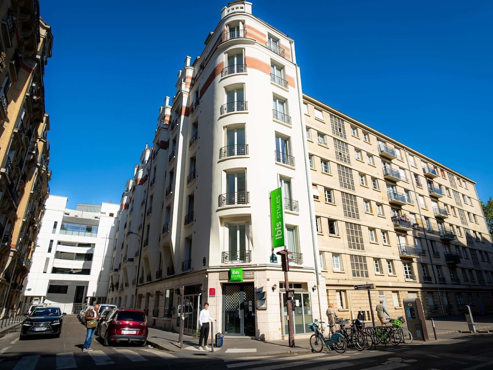 Ibis Styles Paris 15 Lecourbe 56/64
