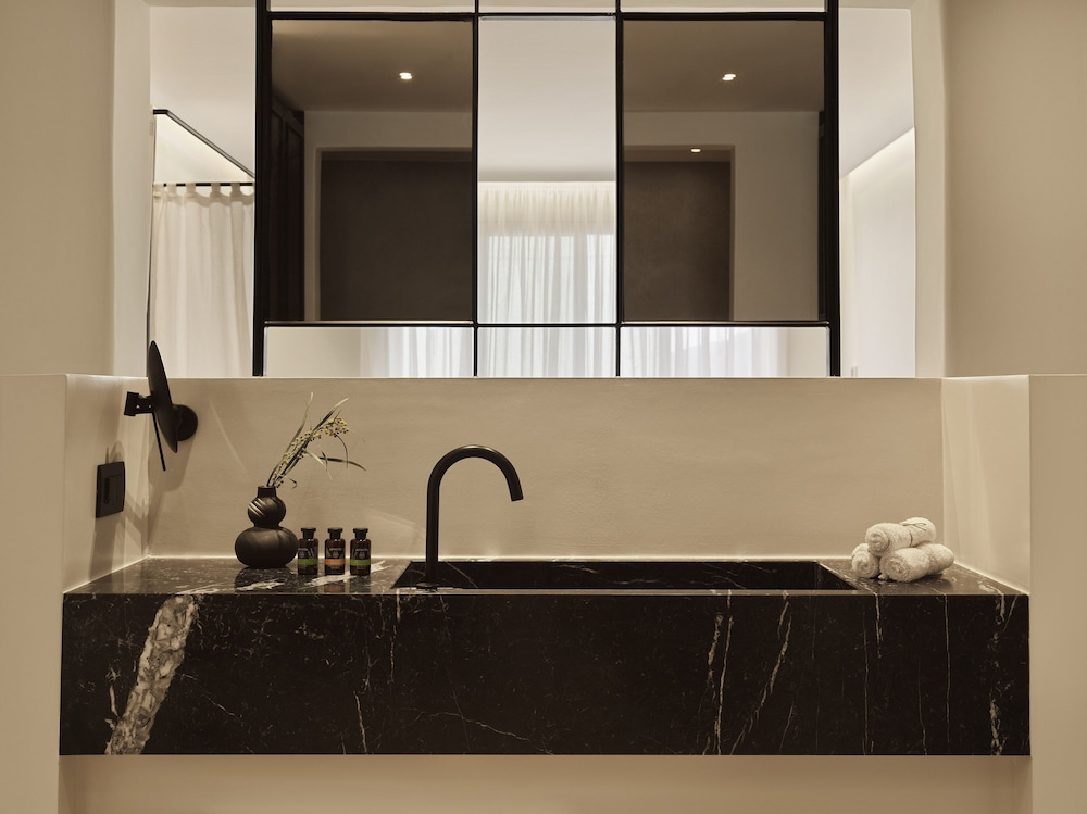 Ezio Bo Luxury Living 9/45