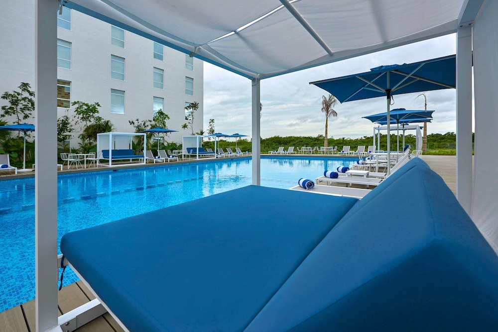City Express Plus by Marriott Cancun Aeropuerto Riviera 26/49