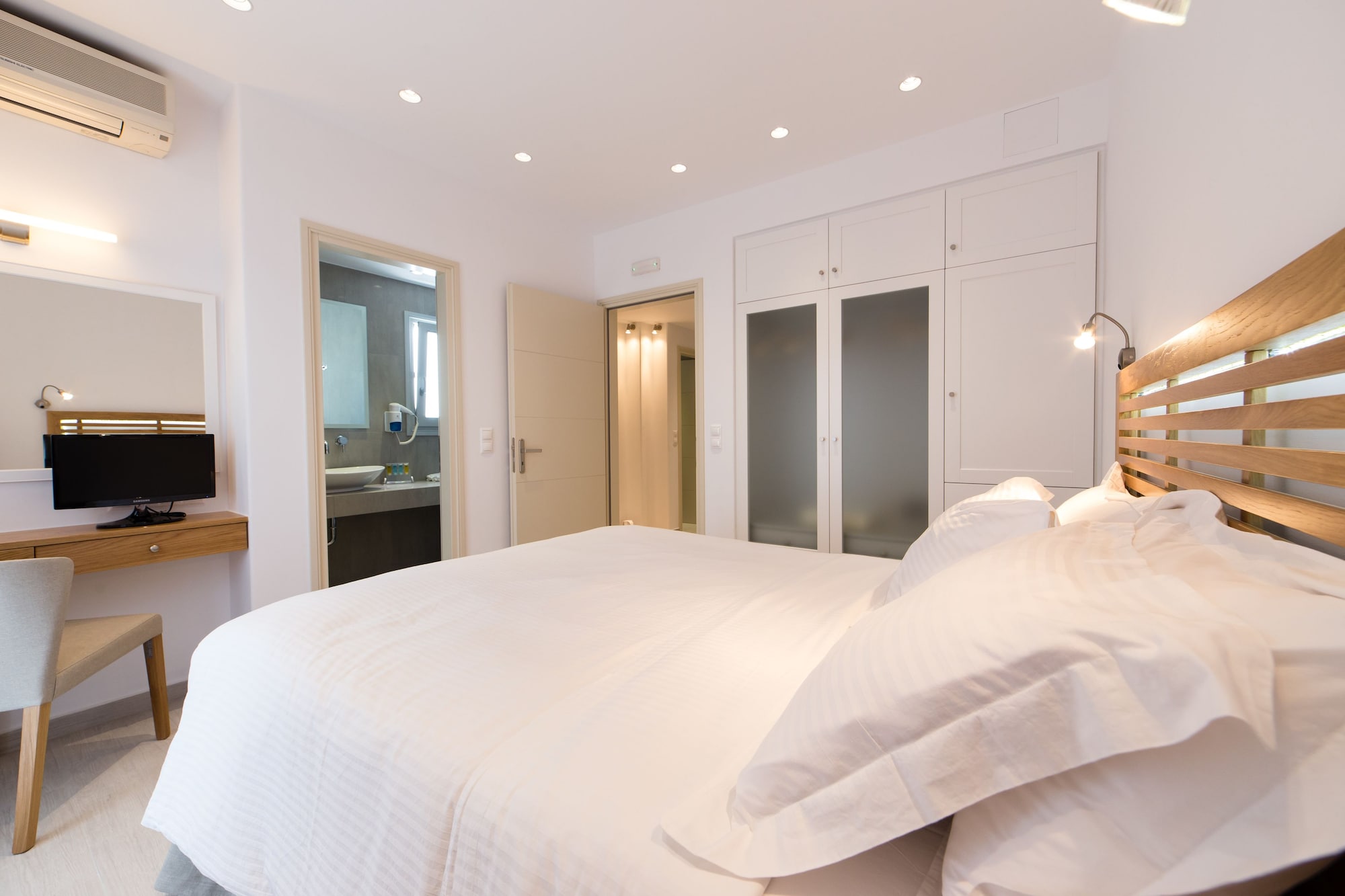 جناح سوبيريور بسريرين كوين بغرفتي نوم بحوض جاكوزي، Anemomylos Residence 6/10