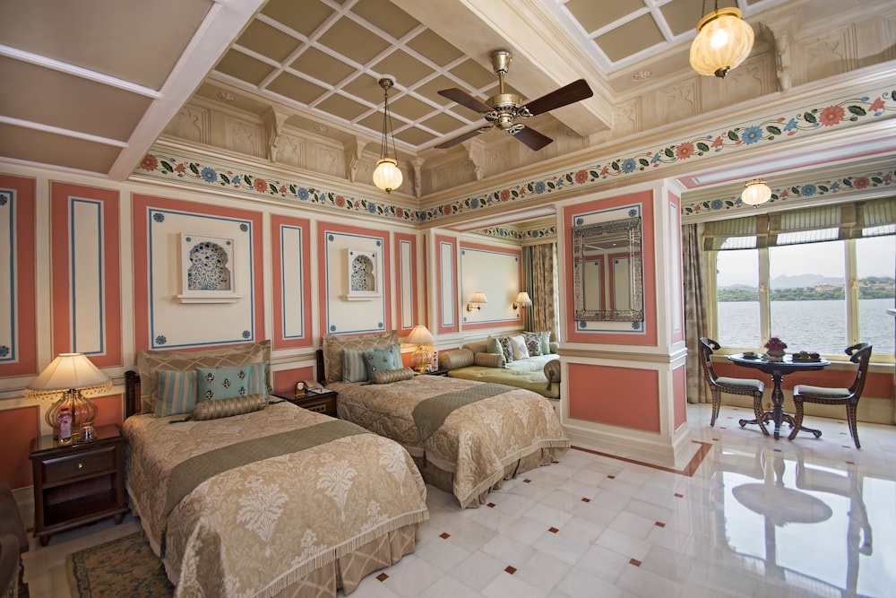 Taj Lake Palace 54/61