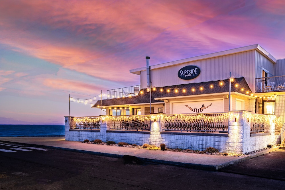 The Surfside Hotel 2/49