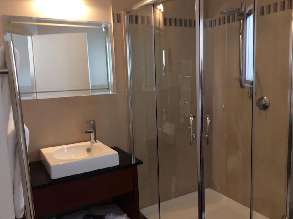 City Corporate Motor Inn 38/42