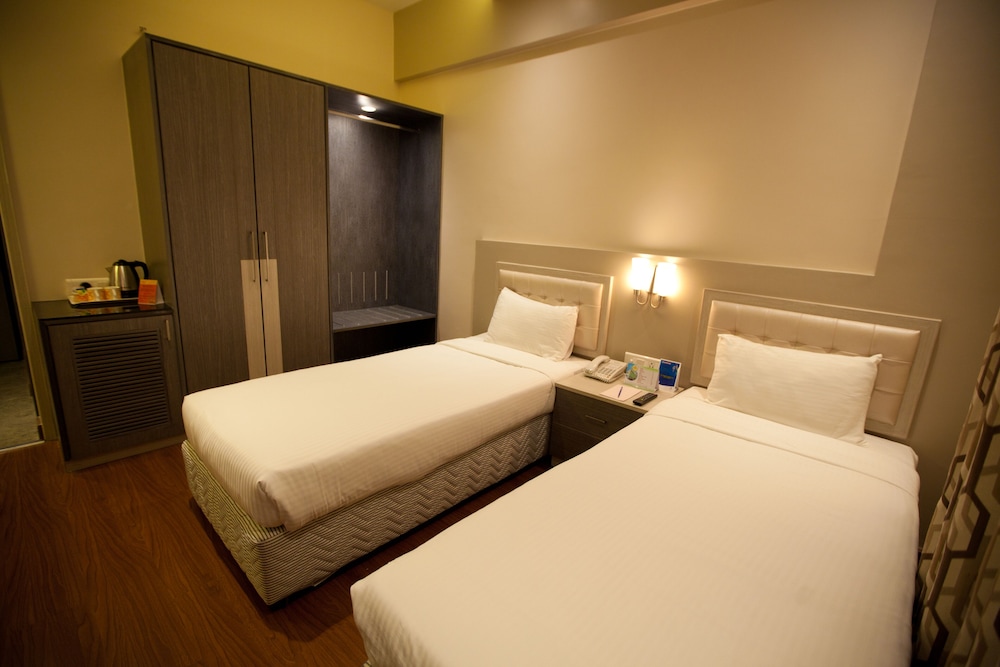 Tara Comfort Hotel Ramoji Film City 8/33